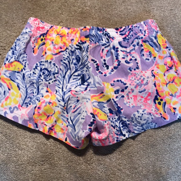 Lilly Pulitzer shorts. Small. - Picture 3 of 6